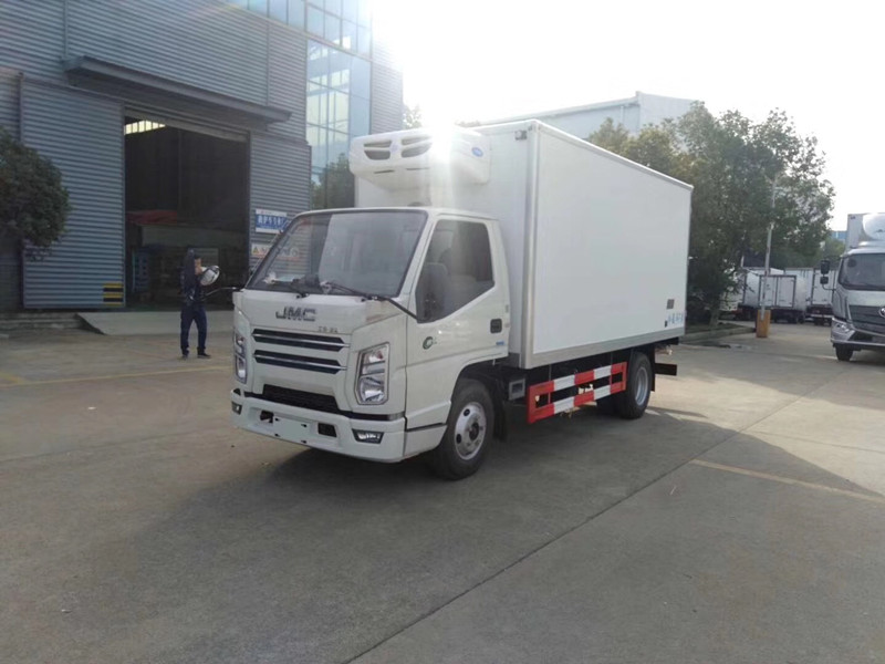 江鈴順達(dá)冷藏車（廂長(zhǎng)4.2米國(guó)六）